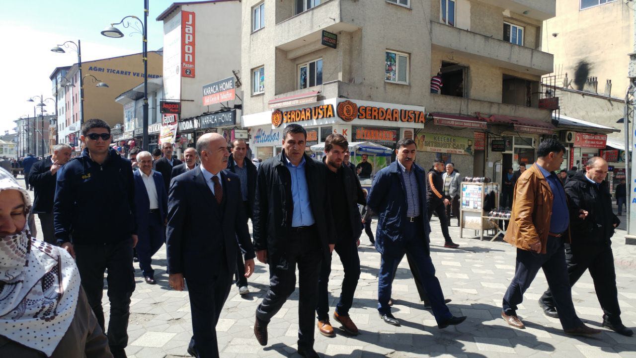 Ak Parti Milletvekili Cesim Gökçe ve Merkez İlçe Başkanı Latif Birgül Referandum çalışmalarına Hız Verdi