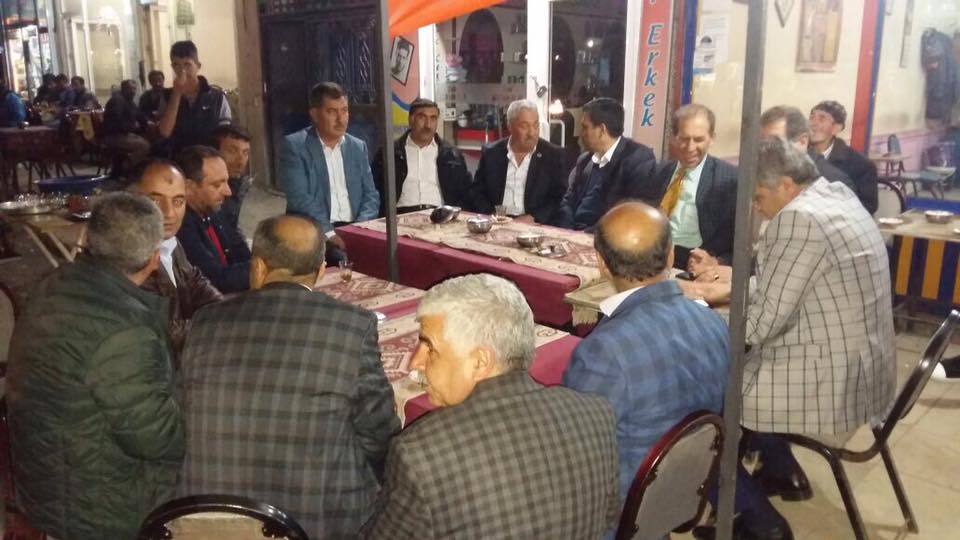 AK Parti Merkez İlçe Başkanı Latif Birgül İftar Sonrası Vatandaşlarla Birlikte