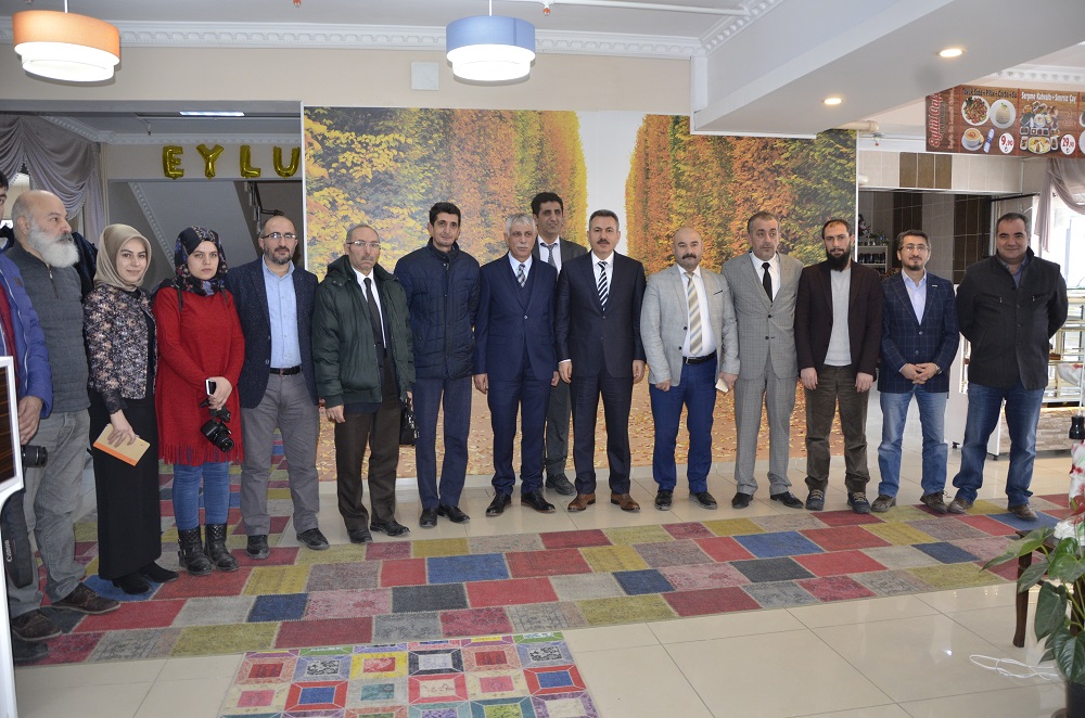 Vali Elban, 10 Ocak Çalışan Gazeteciler Günü nedeniyle basınla buluştu