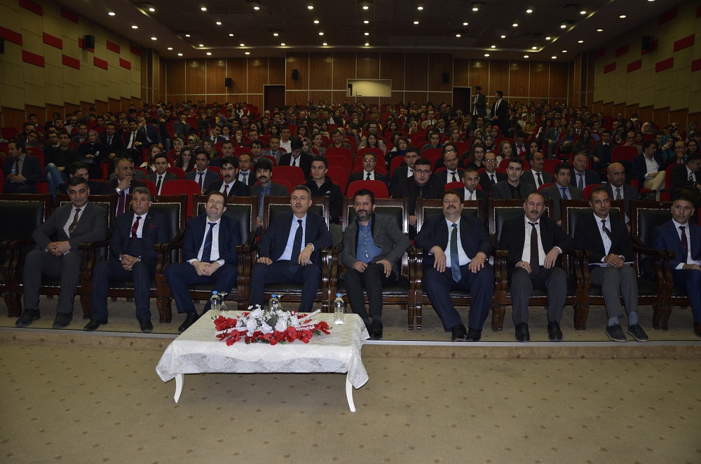Vali Elban, KodlAğrı Projesi Kapsamında Düzenlenen Konferansa Katıldı