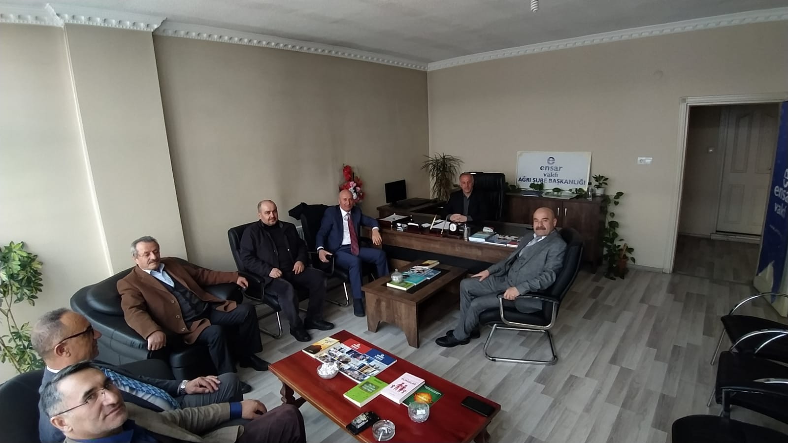 Murat Hançer’den ensar Vakfı Başkanlığına Yeniden Seçilen Murat Şam’a Ziyaret