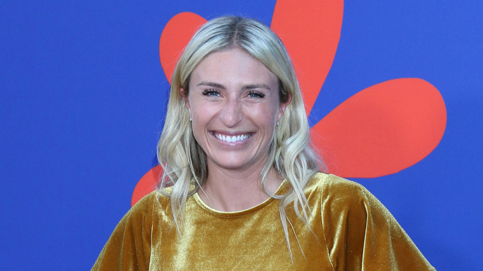 HGTV Yıldızı Jasmine Roth, Alanı Yükseltmek İçin Tutumluluk İpucunu Paylaşıyor