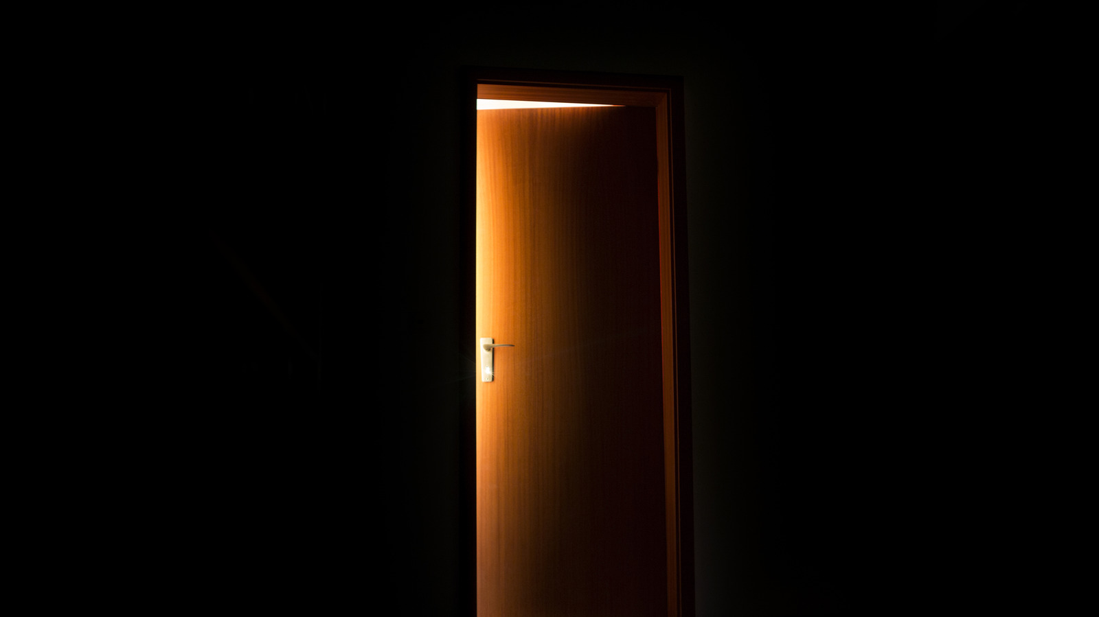 Kolayca özelleştirilebilir bir çözümle karanlık bir koridoru aydınlatın