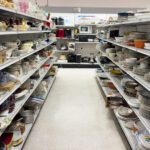 Eski tasarruf mağaza güveçleri kolay bir düzeltme ile güncellenmiş bir görünüm elde edin