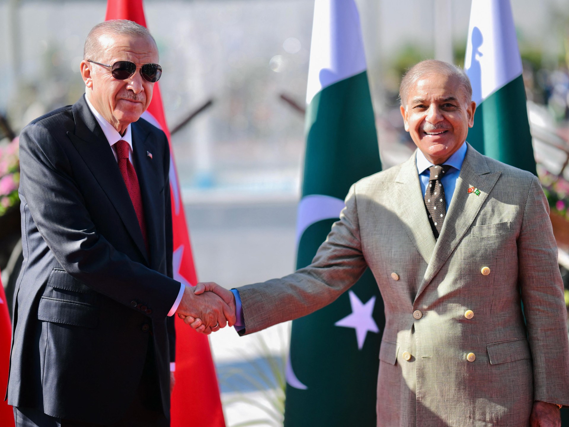 Pakistan Turkiye'nin Erdoğanı için Kırmızı Halı