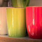 Herhangi bir dolap alanı almayan dahi kahve kupa depolama fikri