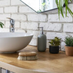 Banyo vanity ahşap tezgah iyi bir fikir mi? Alanınız için çalışmasını sağlamak için ipuçları