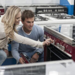 2025'te devralan cesur cihaz renk trendleri