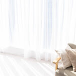 DIY Bu yaz daha düşük faturalar için bir ısı engelleme perdesi