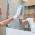 Pencerelerinizi ve aynalarınızı temizleyecek basit DIY çözümü