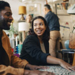 Mobilya'nın 'altın dönemi' ne zaman (ve otantik bir parça bulup bulmadığınızı nasıl anlarsınız)