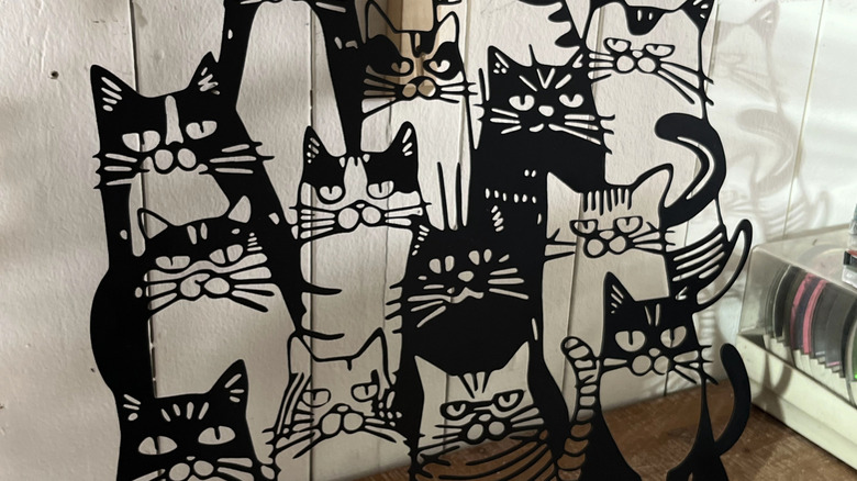 Xtool Metalfab tarafından oluşturulan metal kedi dekoru