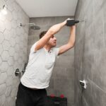 Uzun ömür ve işlev için duş rafları nereye monte edilir