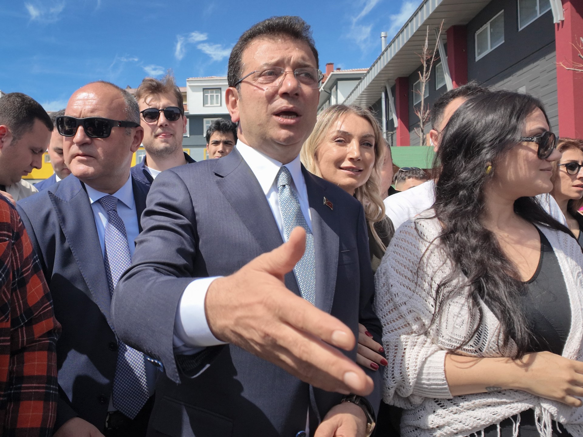 Turkiye Polisi Erdoğan Rakip İmamoglu'nun Yolsuzluk, Terör Soruşturması