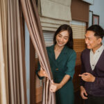 Tonozlu tavana sahip bir oda için perde alırken yaptığınız hatalar