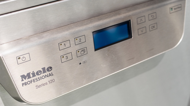 Bir Miele Bulaşık Makinesi Panelinin Upclose Görünümü
