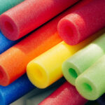 Bir havuz eriştesini şık bir bahar avizesine dönüştürün