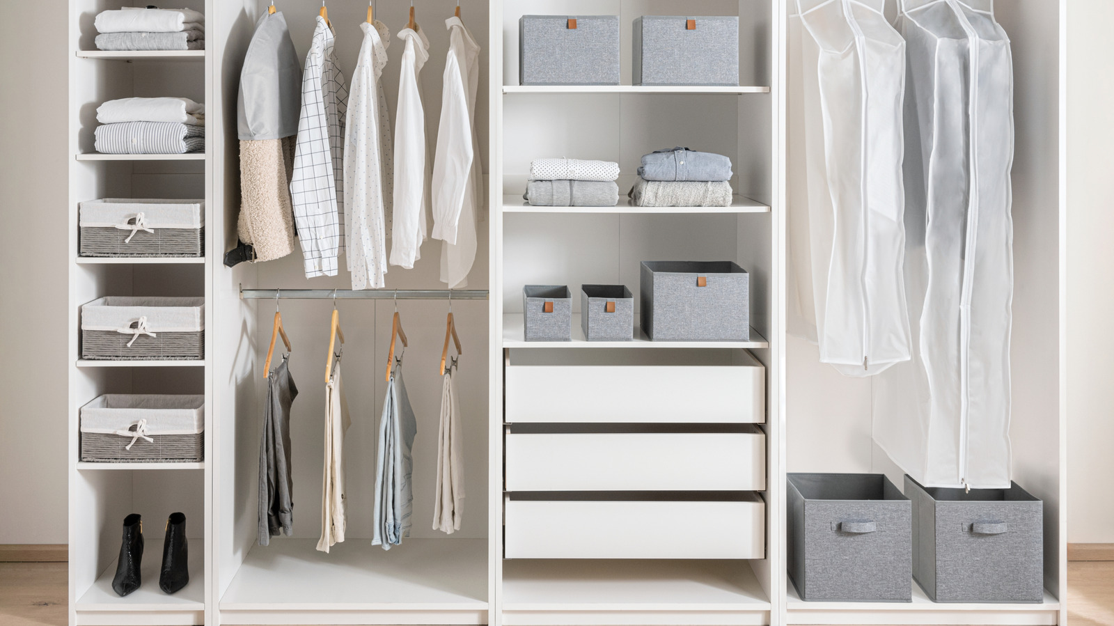 Serbest duran dolabınızı duvar montaj mı yoksa zemin monte etmeli mi?