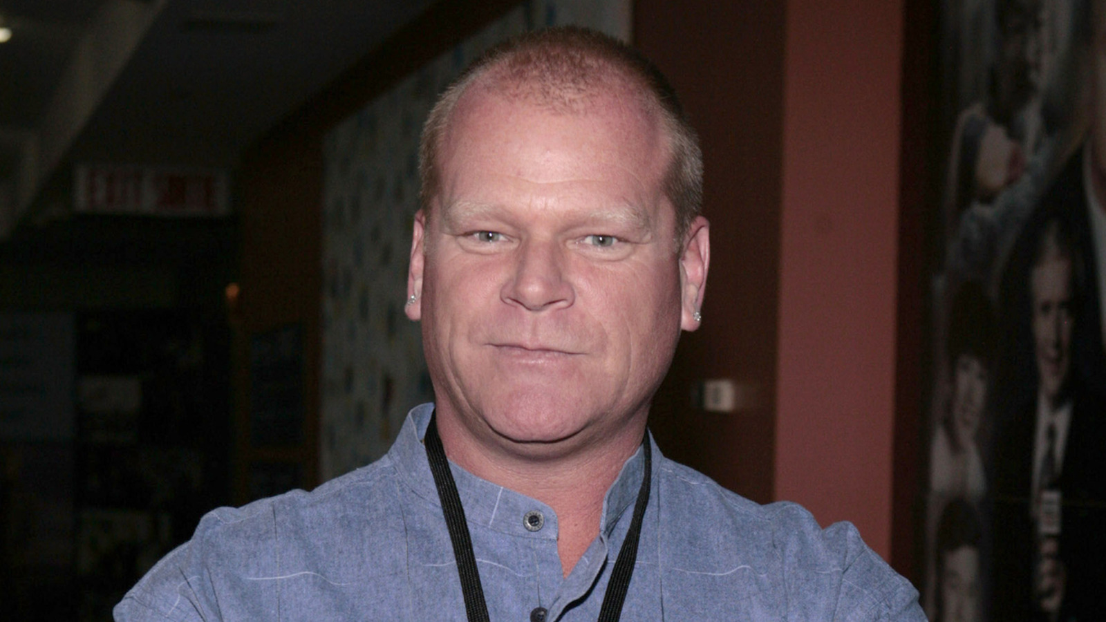 Mike Holmes, önlemek isteyebileceğiniz popüler ön kapı seçimine ışık tutuyor