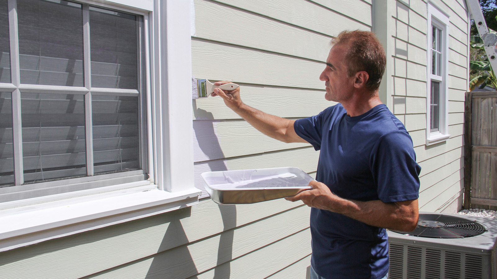 Daha uzun süre dayanmasını sağlamak için vinil siding boyamak için en iyi koşullar