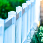 Gizlilik için herhangi bir veranda veya balkonda çalışmayan çitleri yapan DIY hack