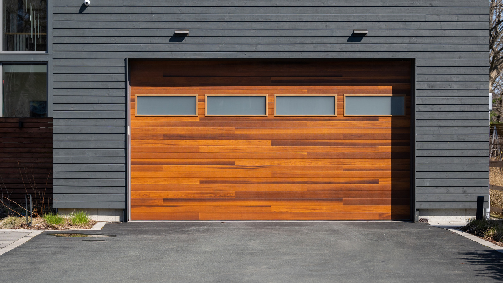 Basit bir araç hack ile garaj kapınızı daha güvenli hale getirin