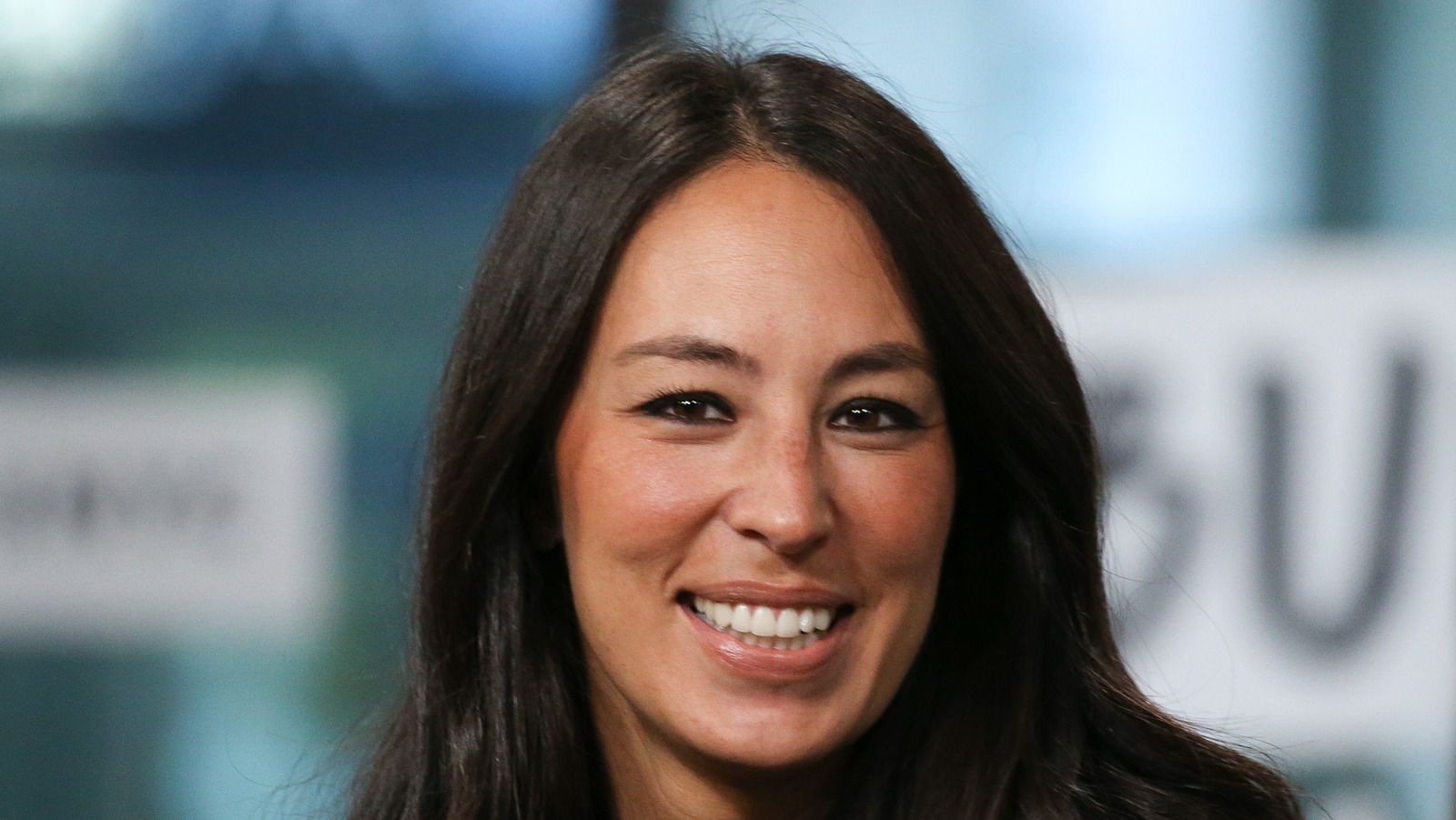Joanna Gaines, mutfağınızı dönüştürecek şık bir karo backsplash alternatifini ortaya çıkarır