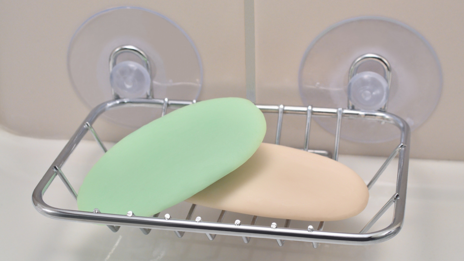 Banyo emme bardağı daha iyi yapışmasını sağlama hilesi