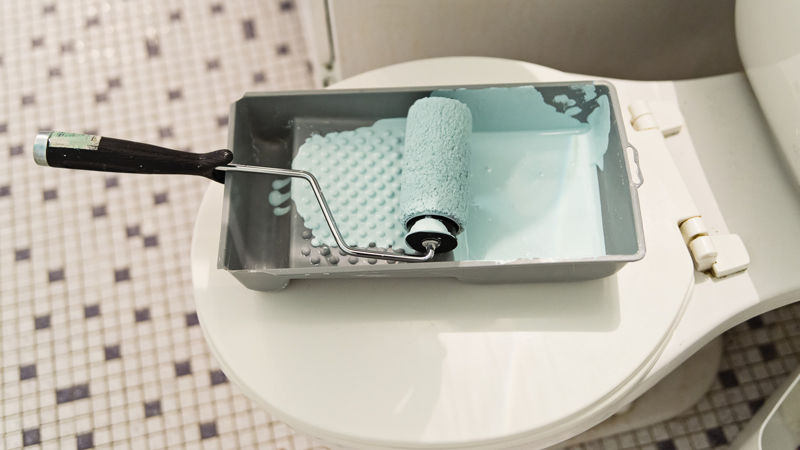 Tuvaletin arkasında resim yaparken herkesin yaptığı hatalar