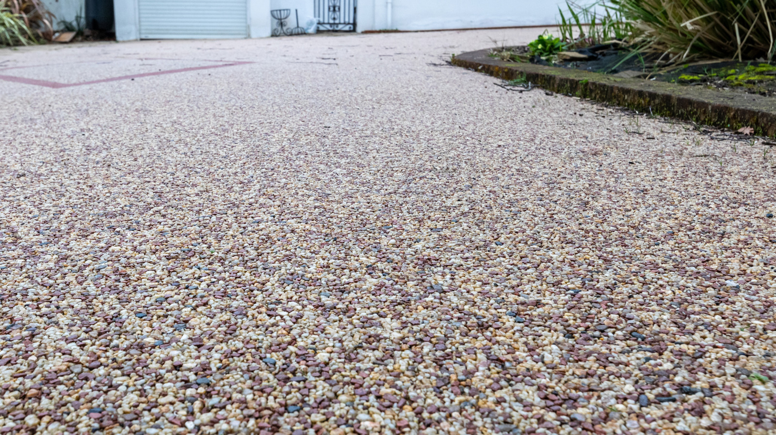 Açık alanınız için taş halı döşeme nasıl kurulur