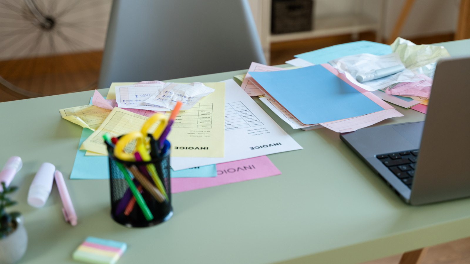 Kalemler ve diğer kırtasiye malzemeleri nasıl uzaklaştırılır