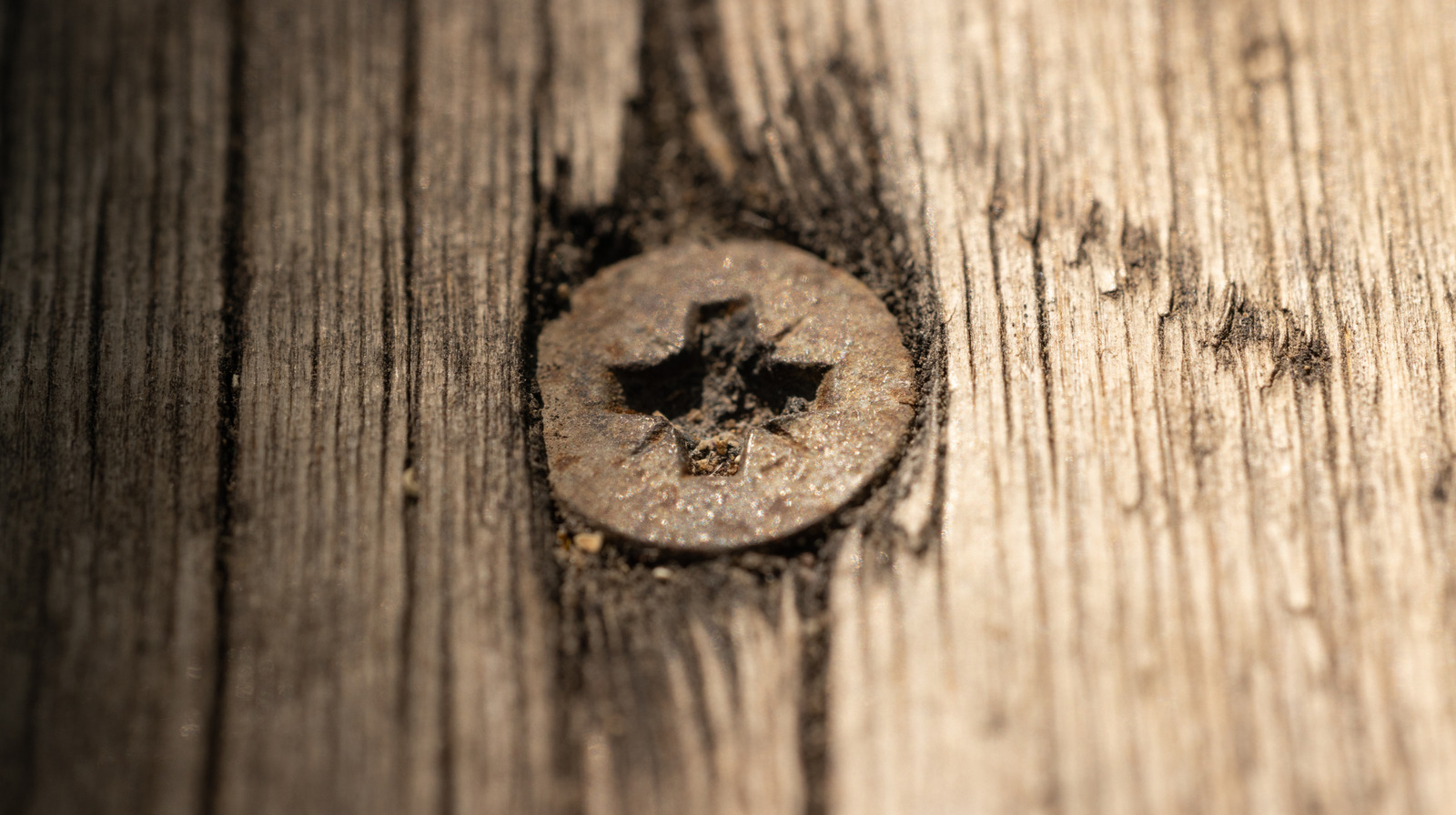 Ahşap vidalarda gömülü kolaylıkla nasıl çıkarılır