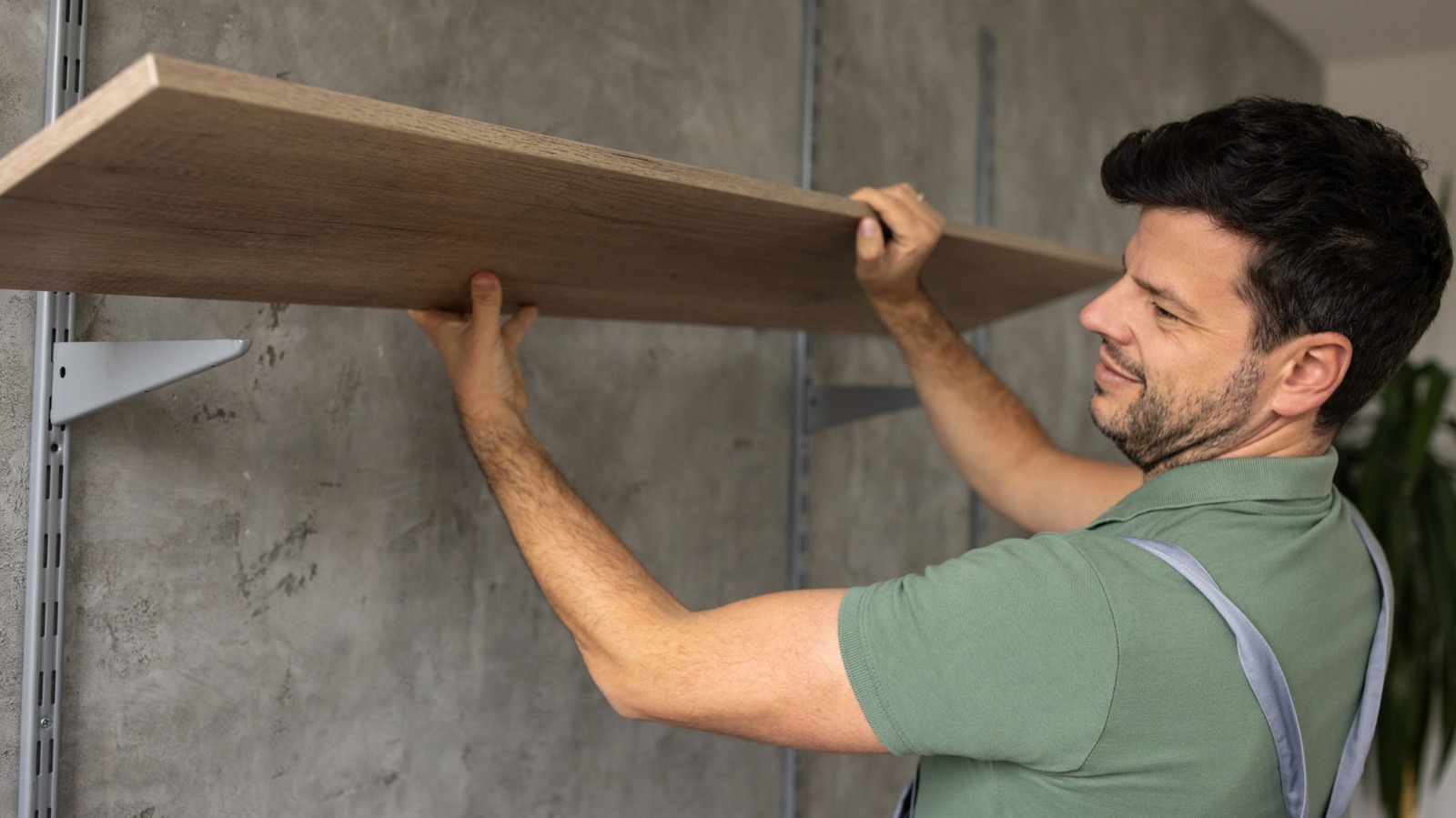 Bu Ryobi aletleriyle bir ahşap raf inşa etmek daha kolay oldu