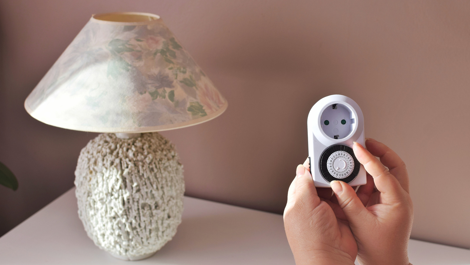 Neden tüm lambalarınızı zamanlayıcılara koymalısınız?