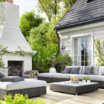 Costco'nun basit güverte kutusu, açık hava deposuna modern bir dönüş koyuyor