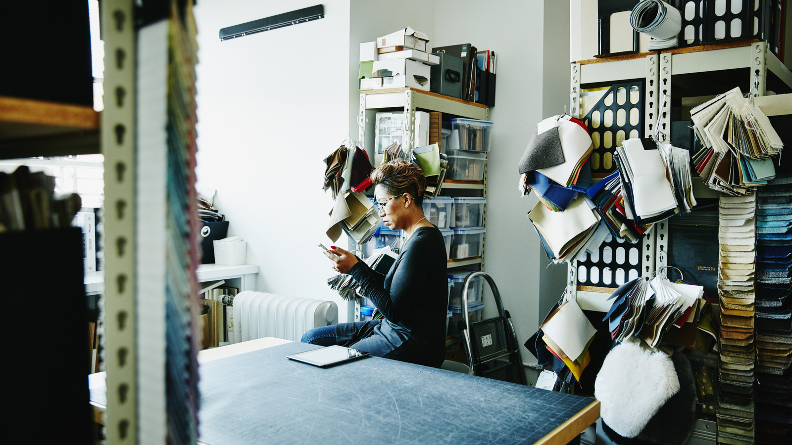 Bütçede güzel bir dama tahtası halısı için zeki DIY (ama zamana değer mi?)