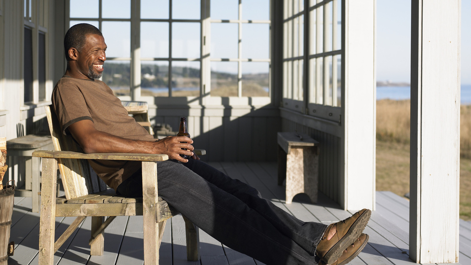 Costco'nun şık güneş tonları, alıcılara göre açık hava gizliliği için bir oyun değiştiricidir