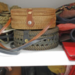 Çanta koleksiyonunuzu çarpıcı bir aksan duvarına dönüştürün