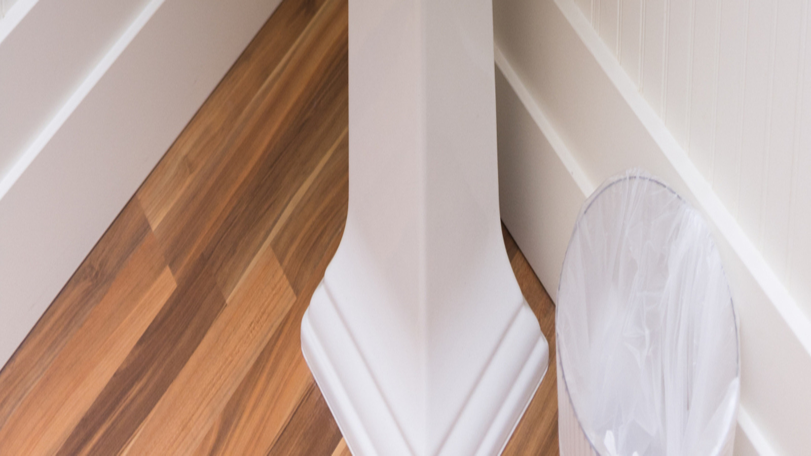 Kaide lavabonuzu bir kabine ile DIY makyajına dönüştürün