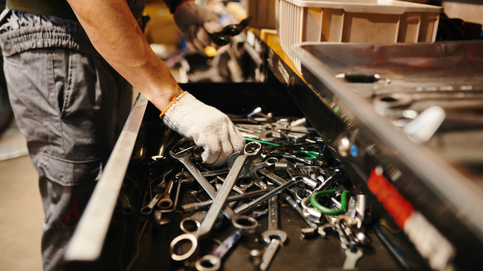 Araçları organize etmek için kullanılacak en iyi dolar ağaç kutuları