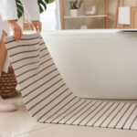 Banyo Mat Uzmanlarının neredeyse bir kalıp mıknatıs olduğunu söylüyor