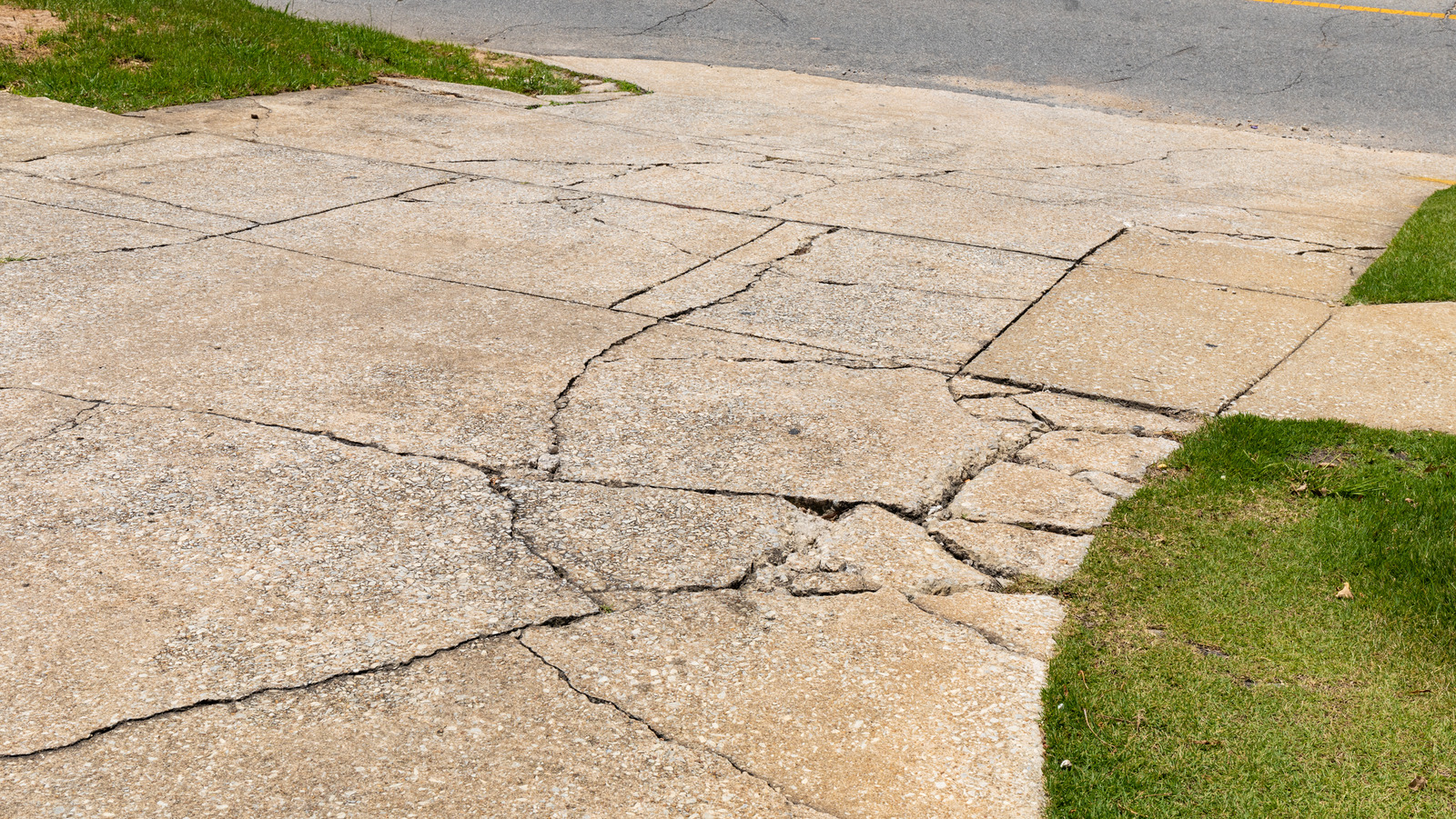 Sihirli çatlak dolgu maddesi, çirkin çatlakları onarmak için iddia ettiği kadar büyülü mü?