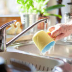3 Temizlik Stratejileri Bulaşıkların yıkanmasını daha verimli ve daha az sefil hale getirmek için