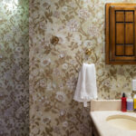 Cazibeyi kaybetmeden vintage bir 60'ların banyosu tazeleme için ipuçları