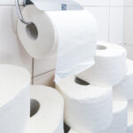 Akıllı tuvalet kağıdı depolama için bütçe dostu bir IKEA bulmayın