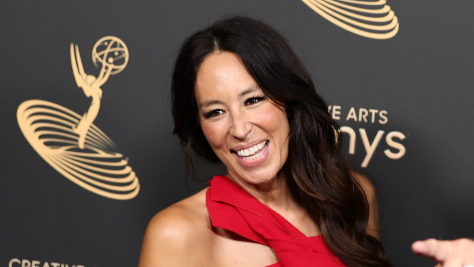 Alıcıların peynirlerini saklamak için kullandıkları muhteşem Joanna Gaines kek standı
