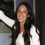 Joanna Gaines'in yatak koleksiyonu her şeye sahiptir - tamamen doğal seçenekler dahil