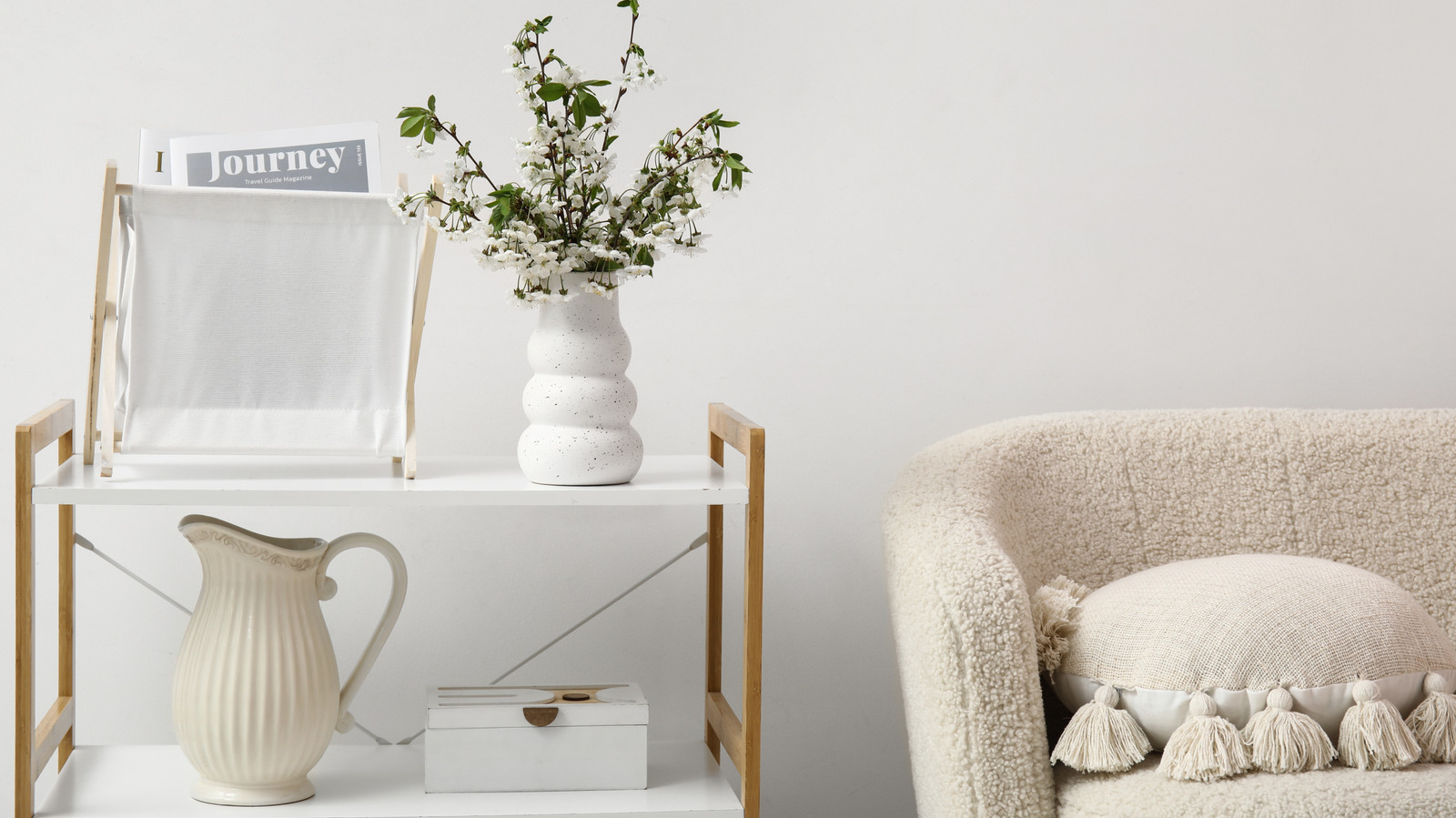 Banyo Çift Görev için Neden Bir Dergi Sahibini Tutarmalısınız?