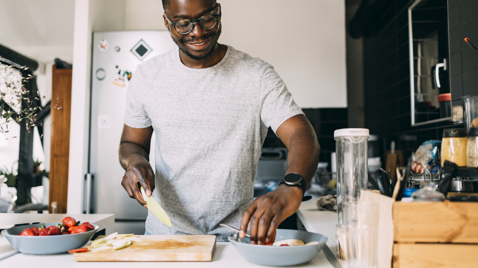 En küçük mutfaklarda bile bir kahvaltı barı nasıl lüks görünebilir?