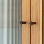 Bu akıllı alternatifle bütçeye yivli bir cam dolap alın